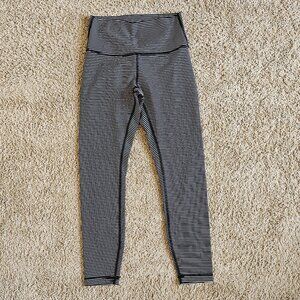 Lululemon Wunder Under 25"